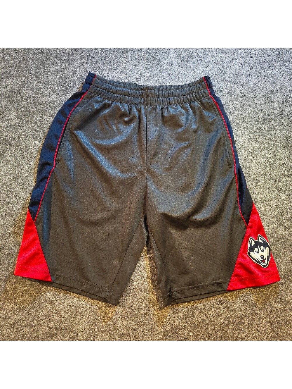 Colosseum Athletics UConn Huskies Mesh Athletic Basketball Shorts Men's Small